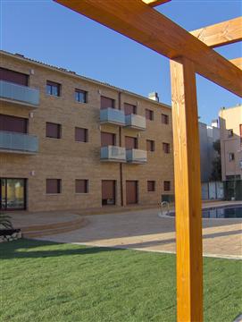Residencial Santa Cristina - Pérgola Cubierta en Zona Comunitaria